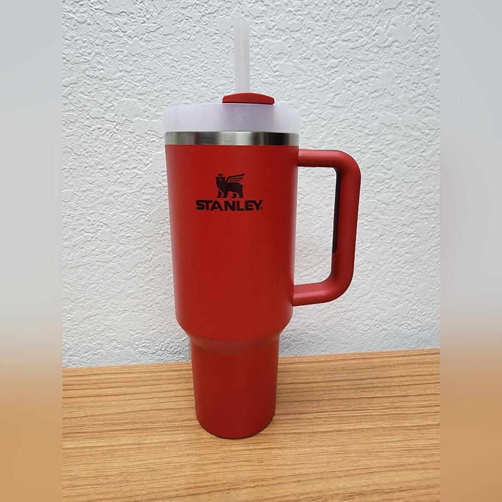 Stanley Quencher Lava